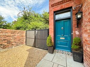 Photo 19- click for photo gallery